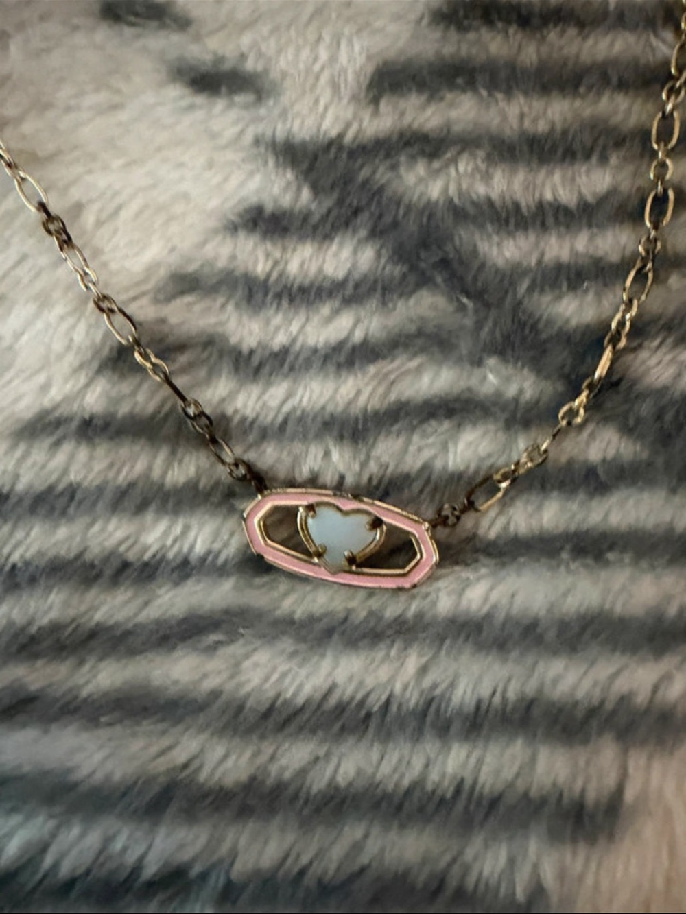 Delicate Pink Heart Pendant Necklace - Women Jewelry